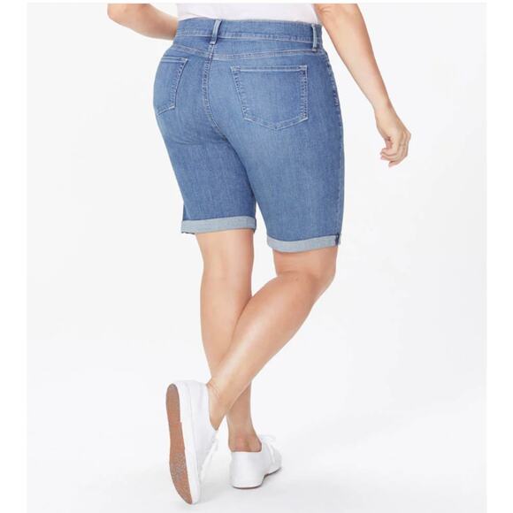 NYDJ Shorts Womens Size 22W Blue Denim Briella Heyburn Wash High Waist Cuffed - Picture 3 of 14